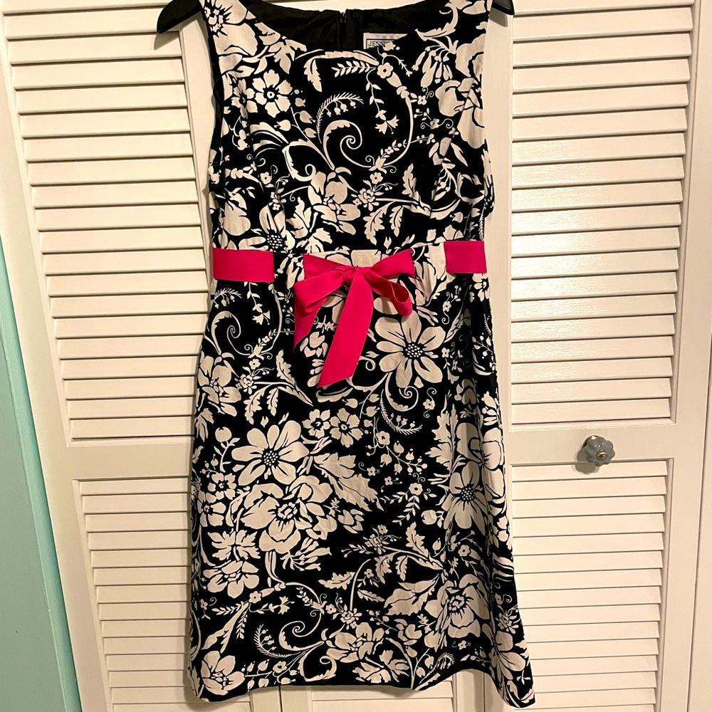 Sleeveless a line dress